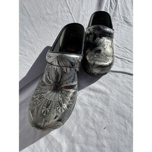 Dansko Professional Shoes Womens Size 7.5 Floral Patent Leather Clogs Nursing